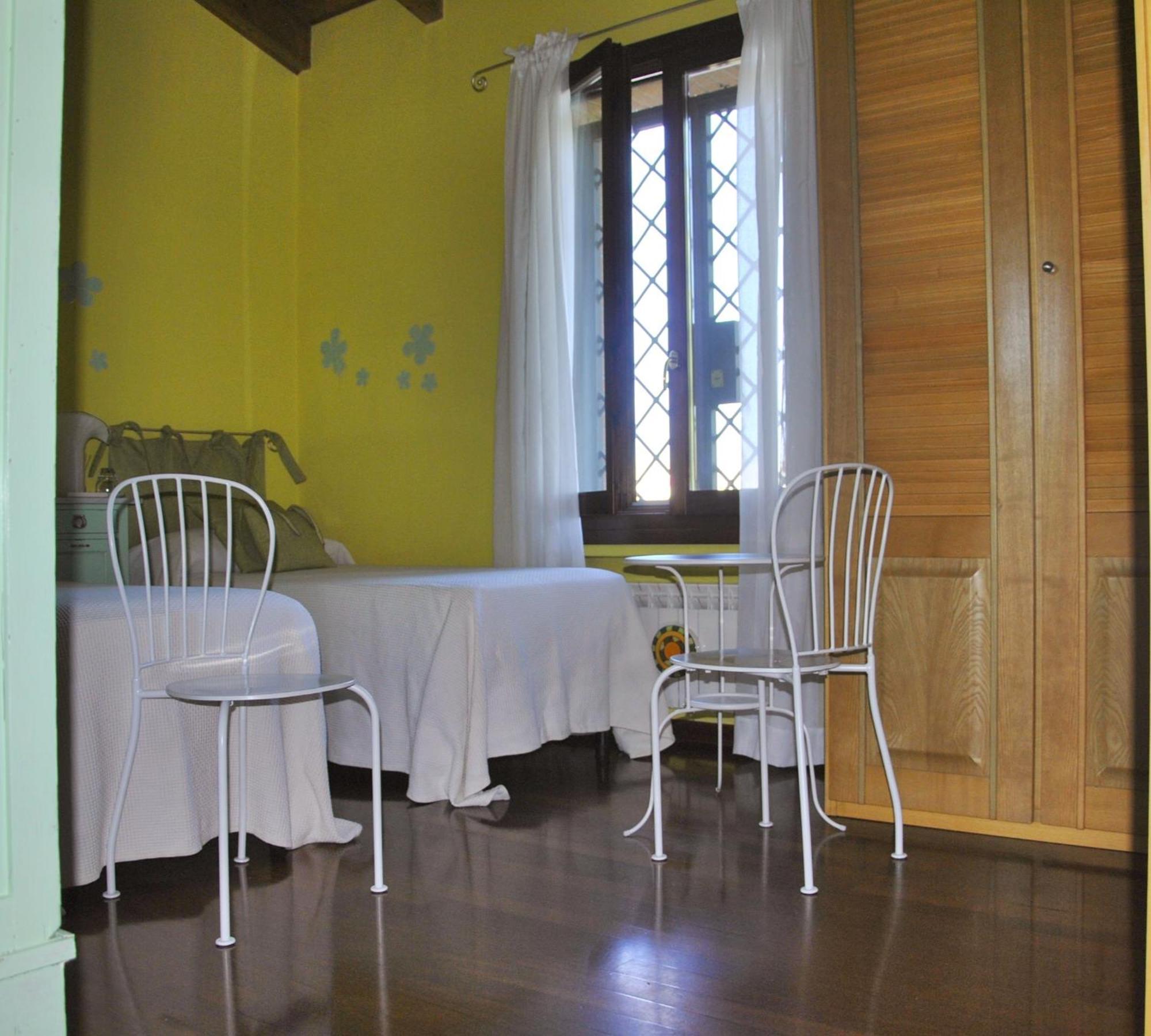 La Corte del Macero Castelfranco Emilia Habitación foto